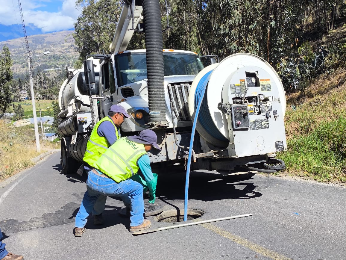 SOLUCIÓN AL TAPONAMIENTO DEL SISTEMA DE ALCANTARILLADO SANITARIO EN PICAIHUA